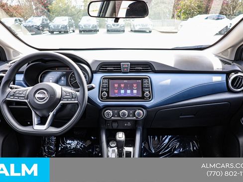 Used 2025 Nissan Versa SV w/ Trunk Package FWD image 22