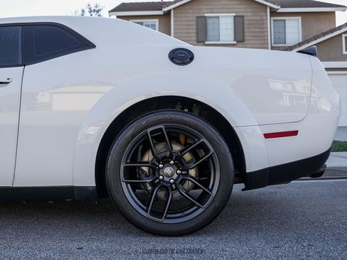 Used 2019 Dodge Challenger R/T Scat Pack RWD image 5