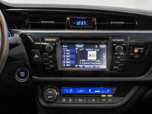 Used 2015 Toyota Corolla S Premium FWD image 14