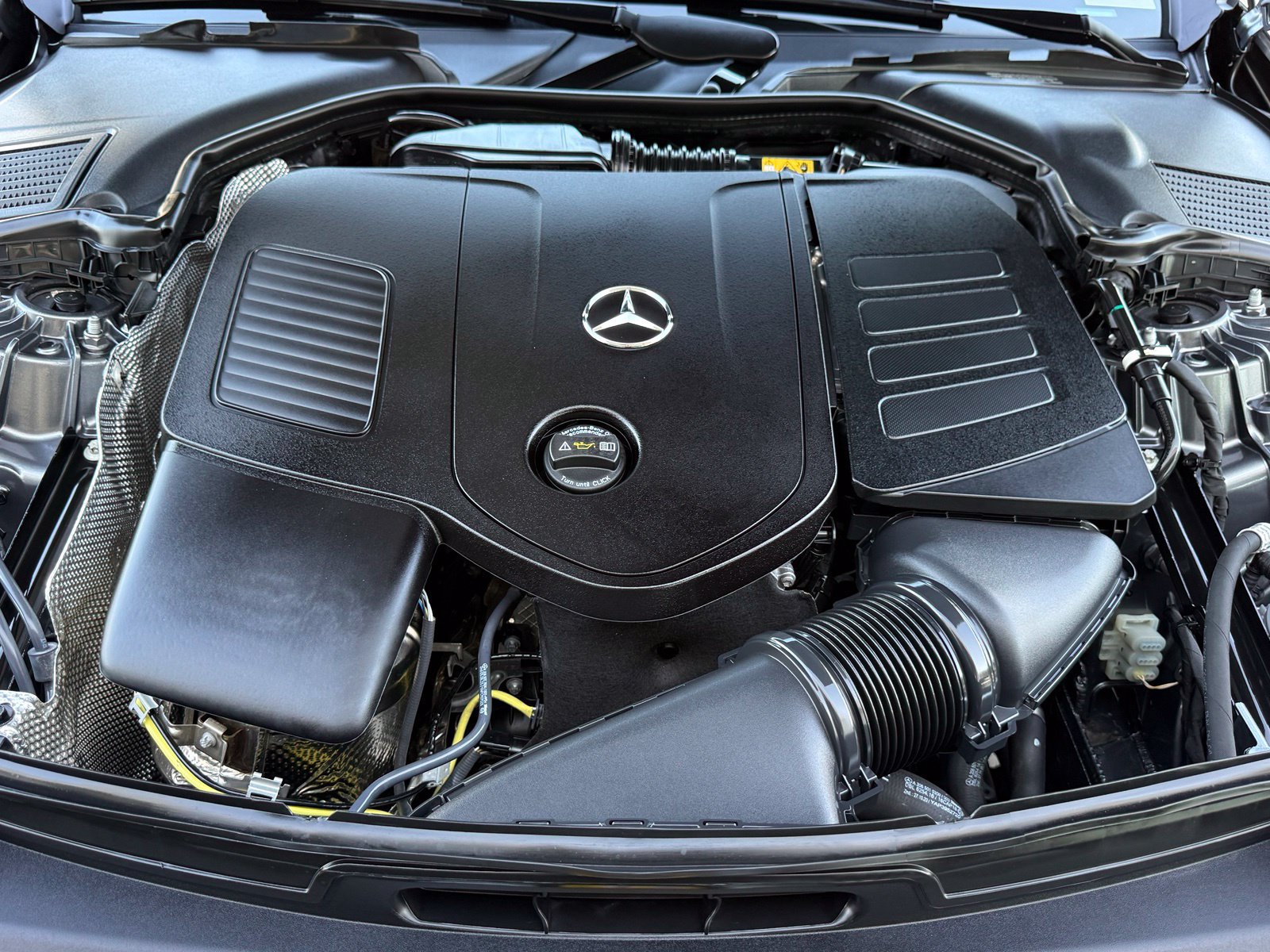 Used 2025 Mercedes-Benz C 300 Sedan image 41