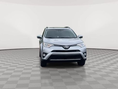 Used 2018 Toyota RAV4 XLE FWD image 3