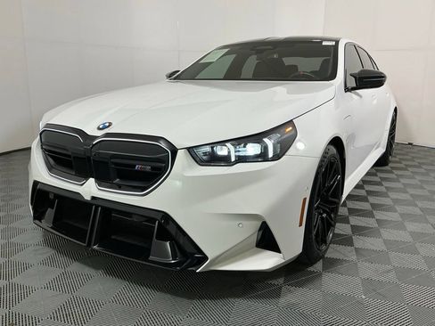 Used 2026 BMW M5 w/ Carbon Package AWD/4WD image 2