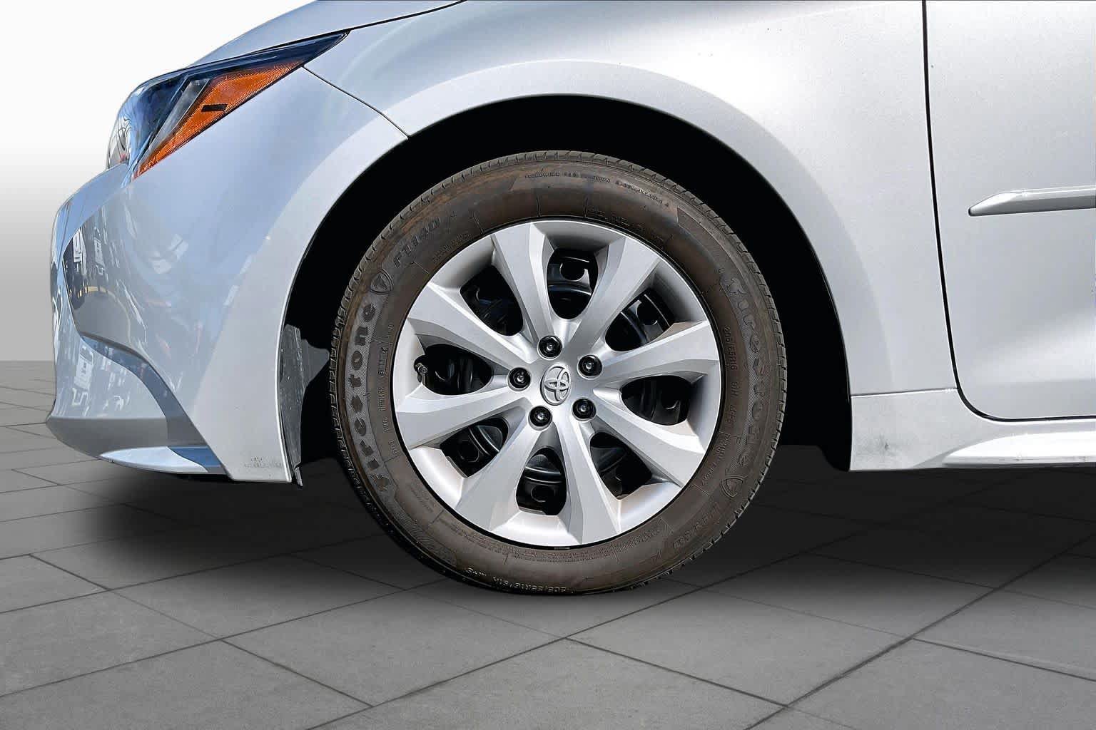 Used 2024 Toyota Corolla LE FWD image 10