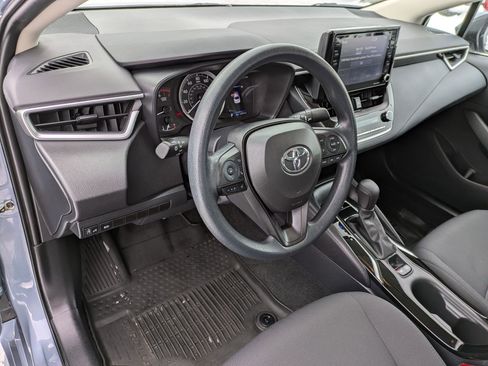 Used 2022 Toyota Corolla LE image 8