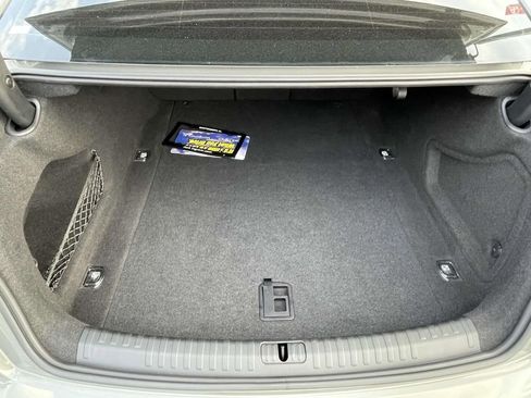 Used 2024 Audi A6 Premium Plus image 9