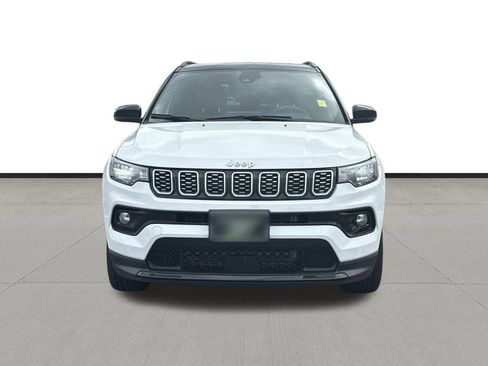 Used 2024 Jeep Compass Limited AWD/4WD image 2