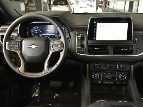 Used 2024 Chevrolet Suburban High Country image 23