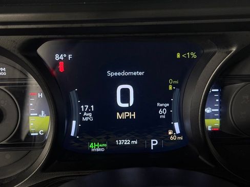 Used 2025 Jeep Wrangler Unlimited Sahara AWD/4WD image 18
