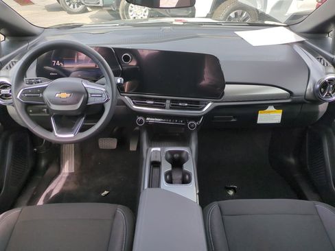 New 2026 Chevrolet Equinox EV LT image 13