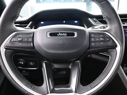 Used 2023 Jeep Grand Cherokee L Laredo RWD image 25
