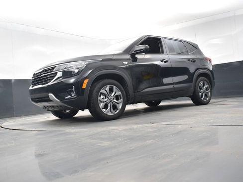 Used 2026 Kia Seltos LX image 24