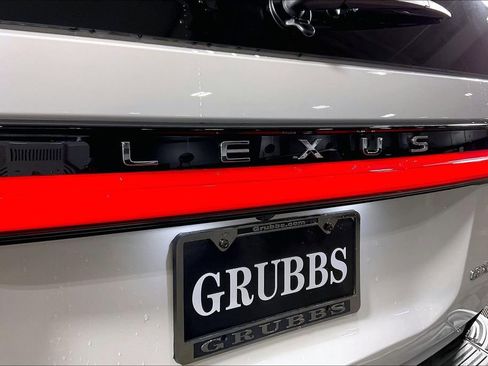 Used 2025 Lexus GX 550 w/ Accessory Package (2T) image 40