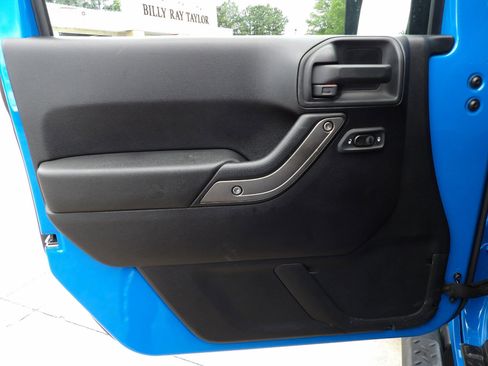 Used 2012 Jeep Wrangler Sport image 8