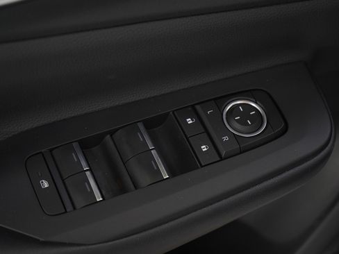 Used 2026 Toyota Prius AWD image 22