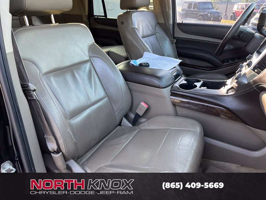 Used 2015 Chevrolet Tahoe LT w/ Luxury Package RWD image 12