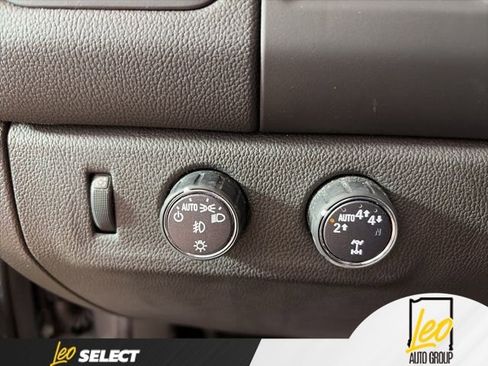 Used 2021 Chevrolet Colorado LT w/ LT Convenience Package AWD/4WD image 17