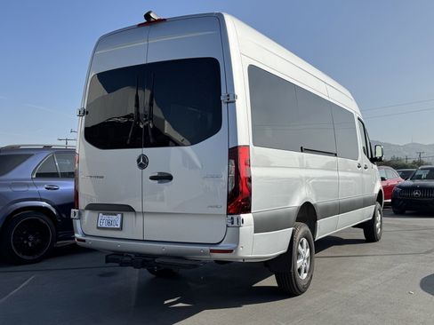 Used 2023 Mercedes-Benz Sprinter 2500 image 10