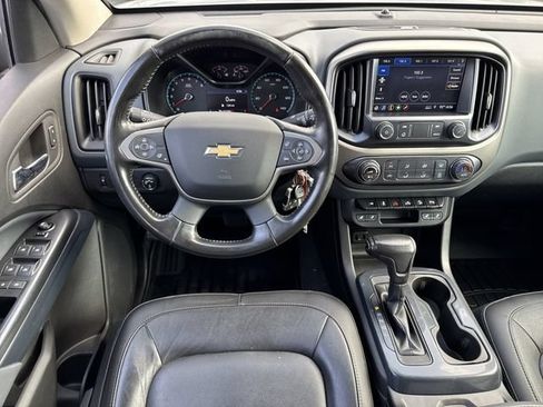 Used 2019 Chevrolet Colorado Z71 AWD/4WD image 14