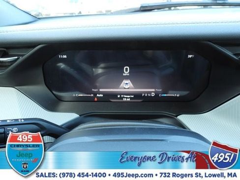 New 2026 Jeep Cherokee Limited image 19