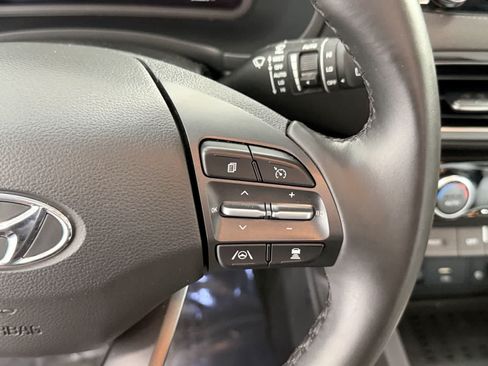 Used 2022 Hyundai Kona Limited w/ Cargo Package AWD/4WD image 18