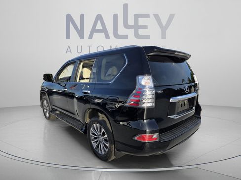 Used 2021 Lexus GX 460 Luxury w/ Accessory Package AWD/4WD image 3