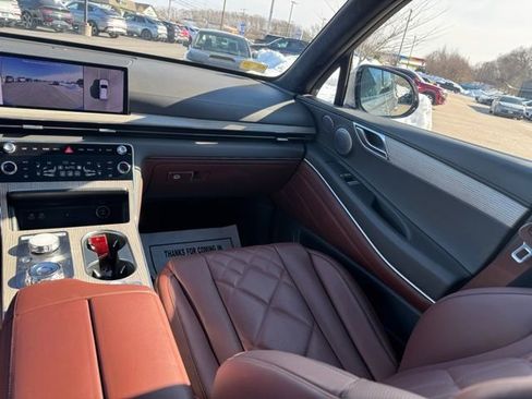 Certified 2025 Genesis GV80 3.5T Prestige image 49