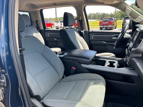 Used 2019 RAM 1500 Big Horn AWD/4WD image 18