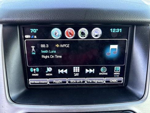 Used 2017 GMC Yukon XL SLE w/ SLE Value Package image 32