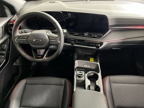 Certified 2025 Chevrolet Equinox RS w/ Convenience Package III AWD/4WD image 5