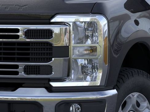 New 2026 Ford F350 XLT w/ 360-Degree Camera Package AWD/4WD image 19
