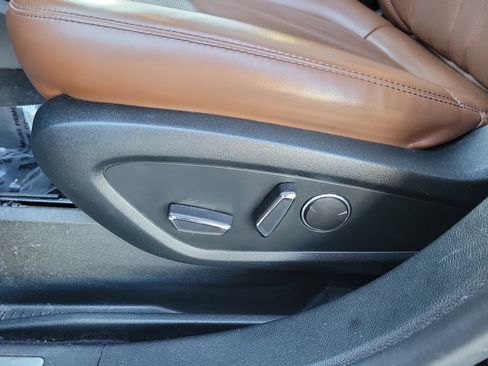 Used 2022 Lincoln Nautilus Reserve w/ Luxury Package image 20