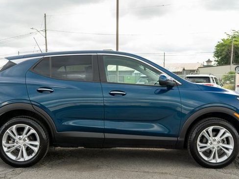 Used 2021 Buick Encore GX Preferred w/ Cold Weather Comfort Package AWD/4WD image 5
