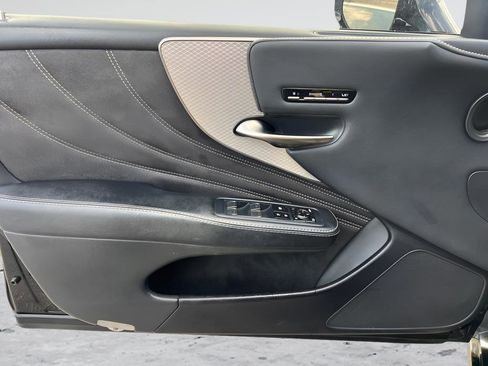 Used 2018 Lexus LS 500 F Sport w/ Accessory Package (Z2) RWD image 37