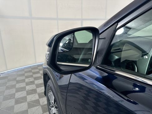 Used 2017 Toyota RAV4 XLE FWD image 10