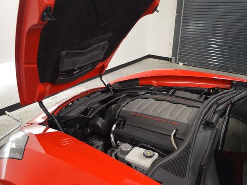 Used 2018 Chevrolet Corvette Grand Sport RWD image 40