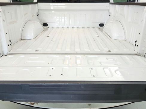 Used 2023 Ford F150 XLT AWD/4WD image 12