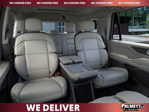 New 2026 Lincoln Navigator Reserve AWD/4WD image 11