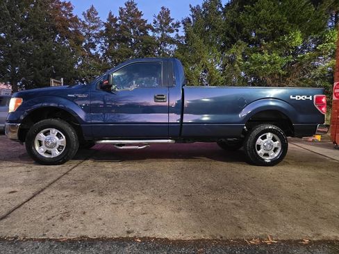 Used 2013 Ford F150 XLT w/ Mid Equipment Group image 5