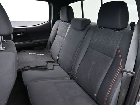 Used 2019 Toyota Tacoma TRD Off-Road image 33