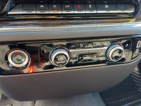 Used 2024 GMC Sierra 1500 SLE image 15