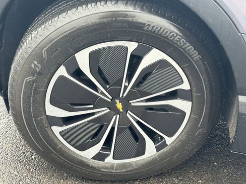 Used 2024 Chevrolet Blazer EV LT image 12