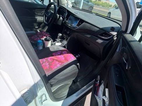 Used 2020 Buick Encore Preferred w/ Safety Package FWD image 9
