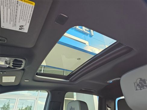 New 2026 Chevrolet Colorado ZR2 w/ ZR2 Bison Edition image 24