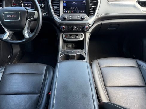 Used 2023 GMC Acadia SLT FWD image 18