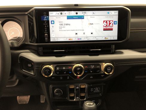 Certified 2024 Jeep Wrangler Sahara w/ Technology Group image 26