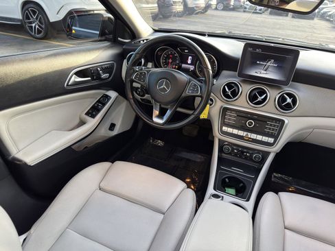 Used 2019 Mercedes-Benz GLA 250 4MATIC image 29