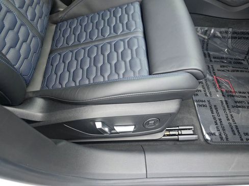 Used 2024 Audi RS 7 Performance image 28