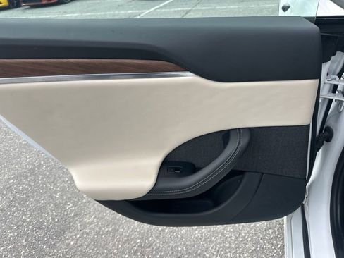 Used 2021 Tesla Model S Plaid image 29