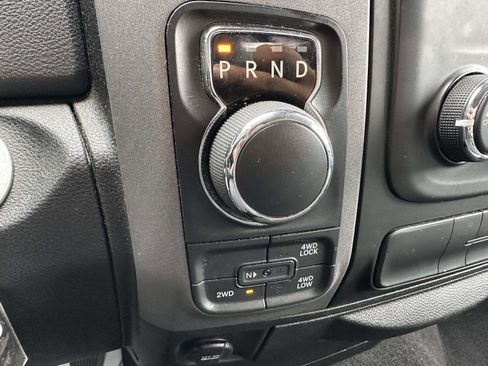 Used 2019 RAM 1500 Express AWD/4WD image 22