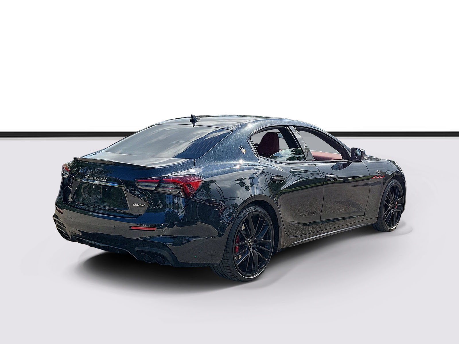 Used 2022 Maserati Ghibli Trofeo RWD image 3